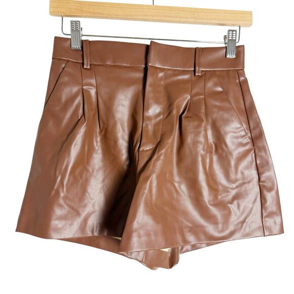 Zara Brown Faux Leather Pleated High Waisted Shorts Blogger Favorite Size Small - Picture 1 of 7
